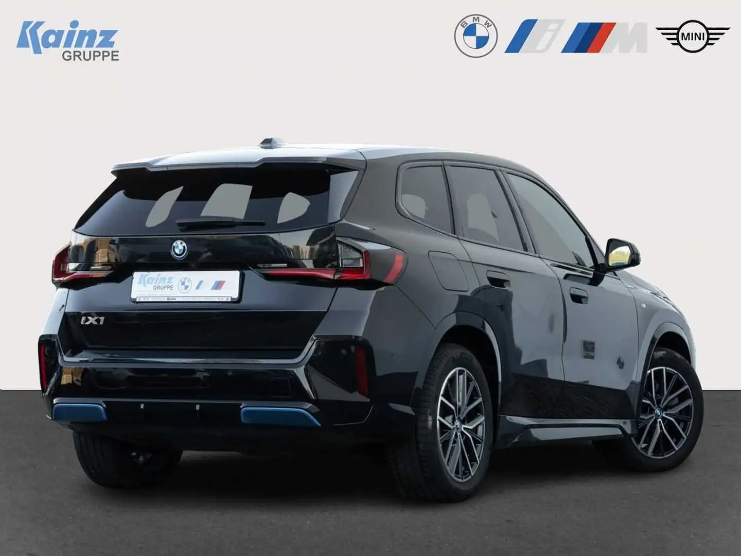BMW X1 iX1 xDrive30 M Sport Pano/HeadUp/DrivingAssiPlus Černá - 2