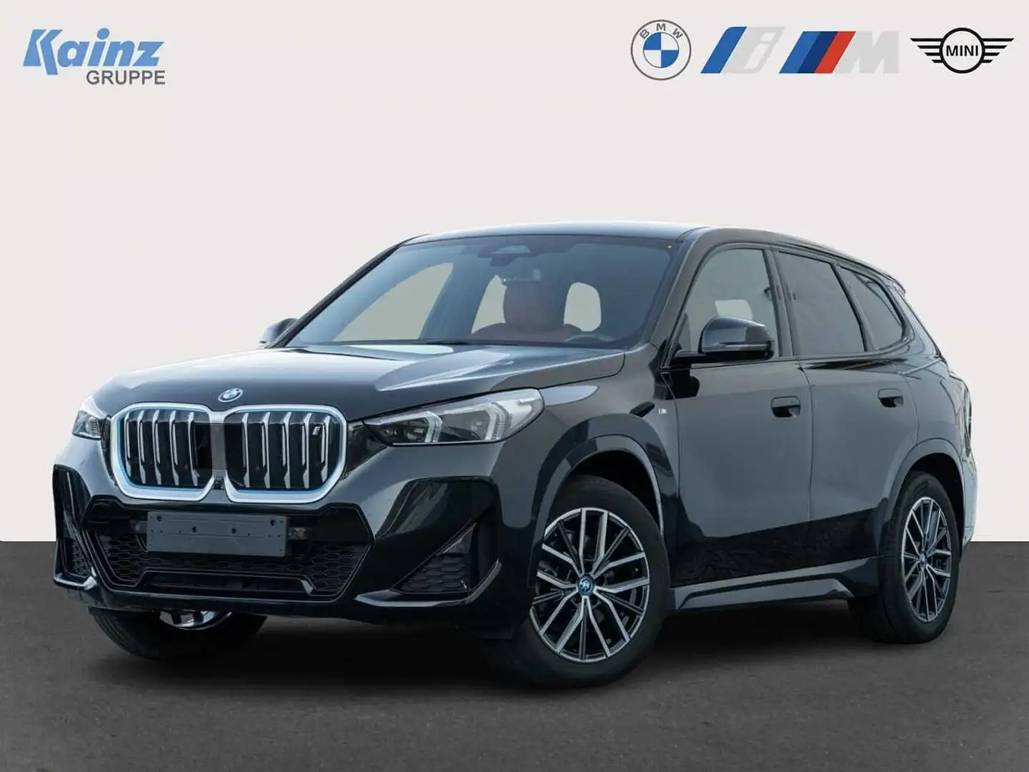 BMW X1 iX1 xDrive30 M Sport Pano/HeadUp/DrivingAssiPlus Černá - 1