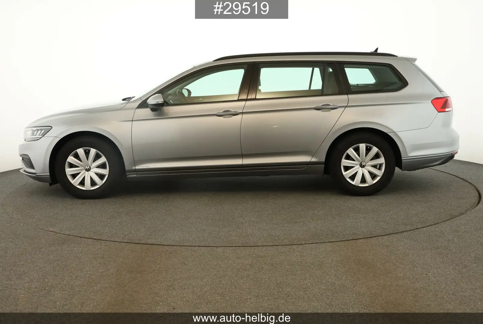 Volkswagen Passat Variant Passat Variant 1.5 TSI #LED#Kamera#SHZ#Navi#ACC# Серебристый - 2