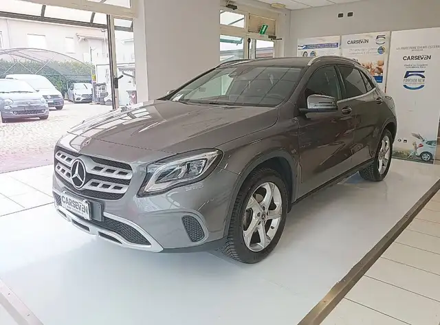 Mercedes-Benz GLA 180 180 Sport auto