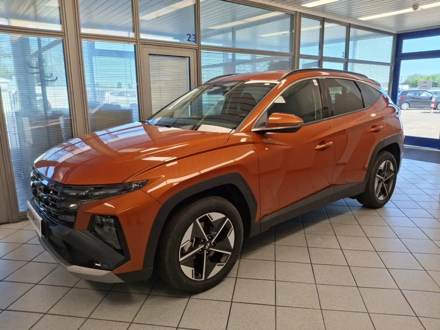 Hyundai TUCSON Klimaaut.,Bi-LED-Scheinw,Navi,Kamera,SHZ Arancione - 2