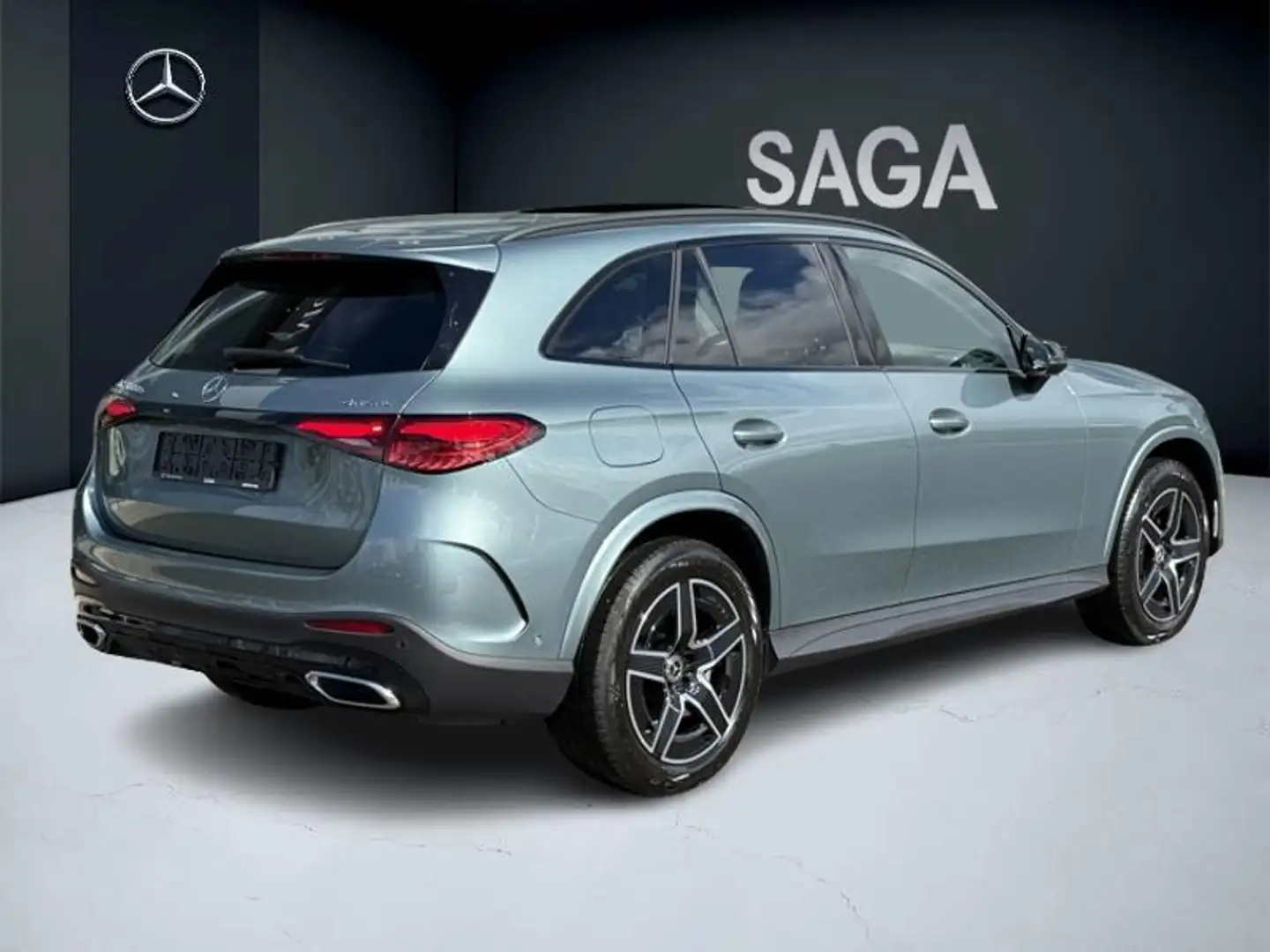 Mercedes-Benz GLC 300 de AMG Pack Night Toit Pano Attelage Vert - 2