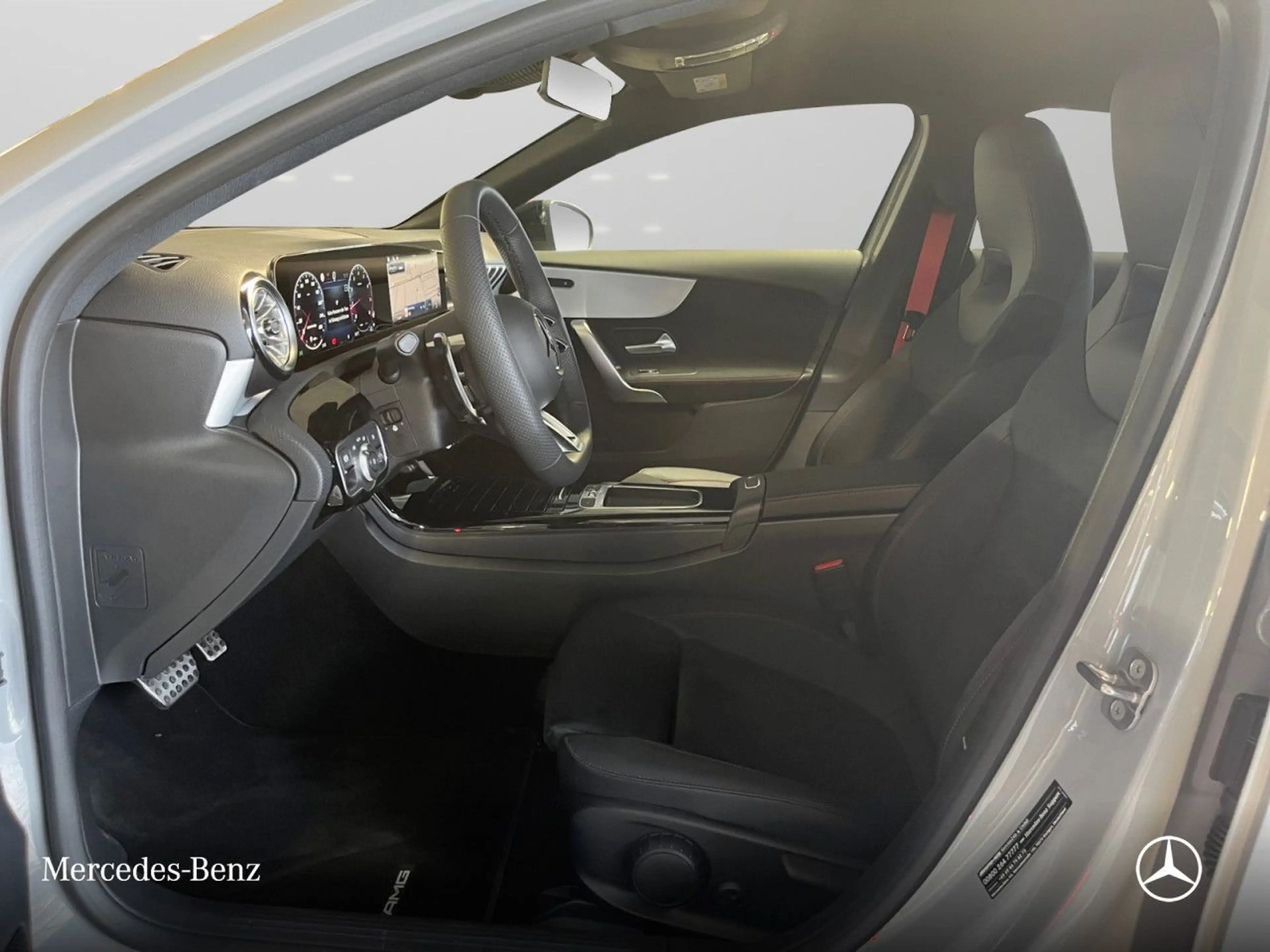 Mercedes-Benz A 35 AMG A 35 4M Kompakt AMG+AHK+MULTIBEAM+STHZG+KAMERA+8G — photo 9