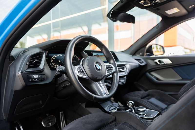 BMW 135 1-serie M135i xDrive High Executive Pano HUD HK Vo — photo 18