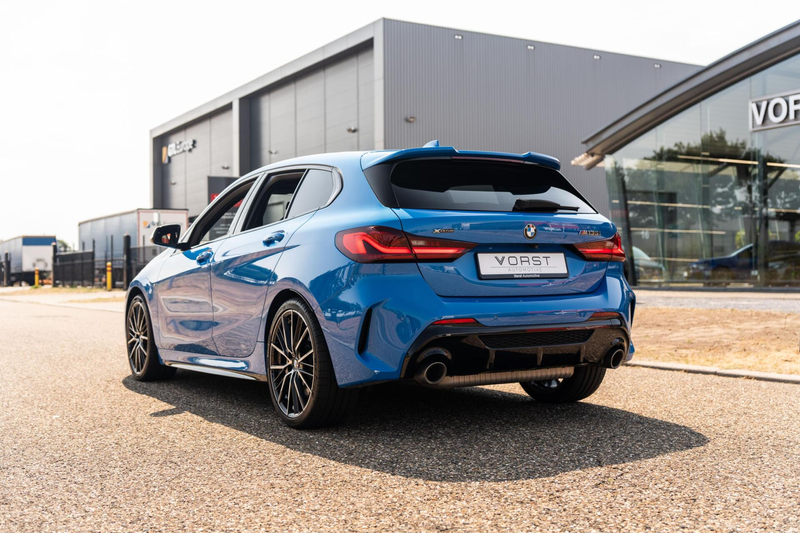 BMW 135 1-serie M135i xDrive High Executive Pano HUD HK Vo — photo 14
