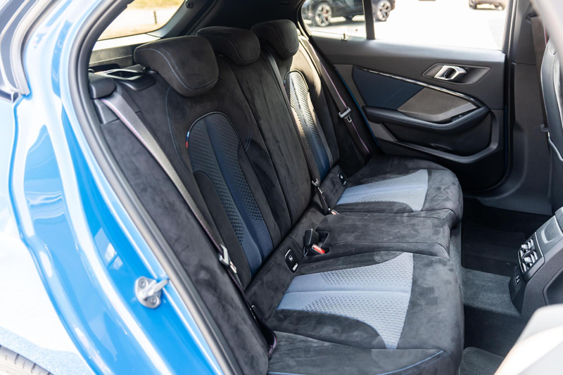 BMW 135 1-serie M135i xDrive High Executive Pano HUD HK Vo — photo 29
