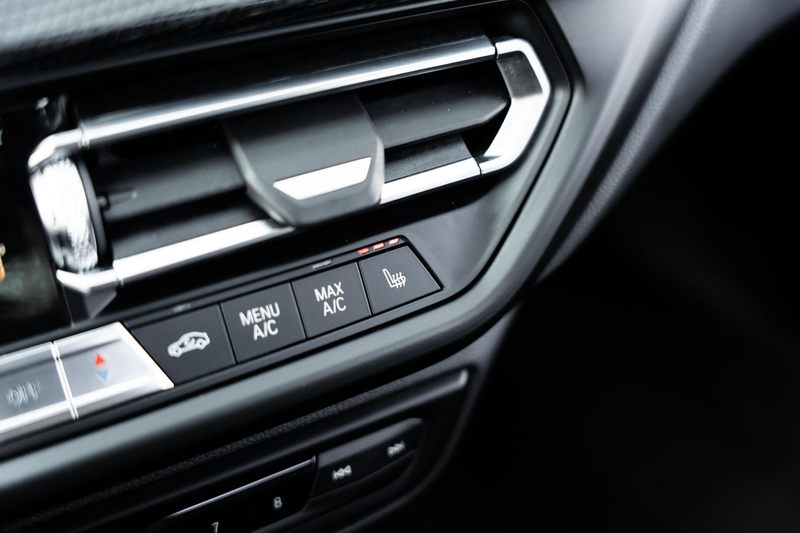 BMW 135 1-serie M135i xDrive High Executive Pano HUD HK Vo — photo 37