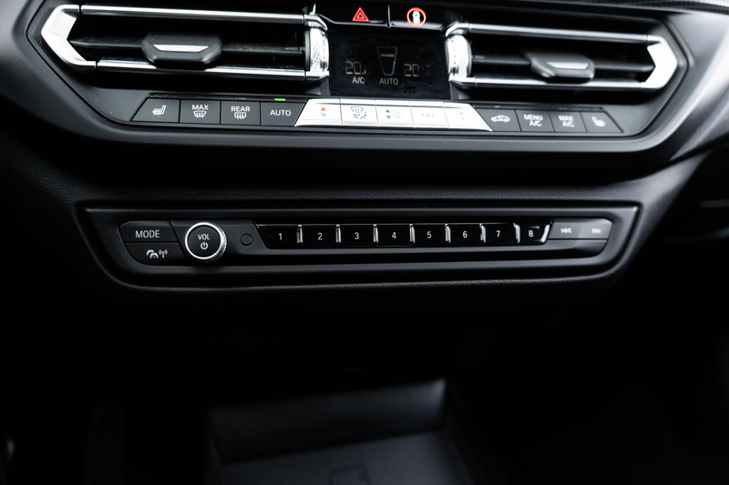 BMW 135 1-serie M135i xDrive High Executive Pano HUD HK Vo — photo 38