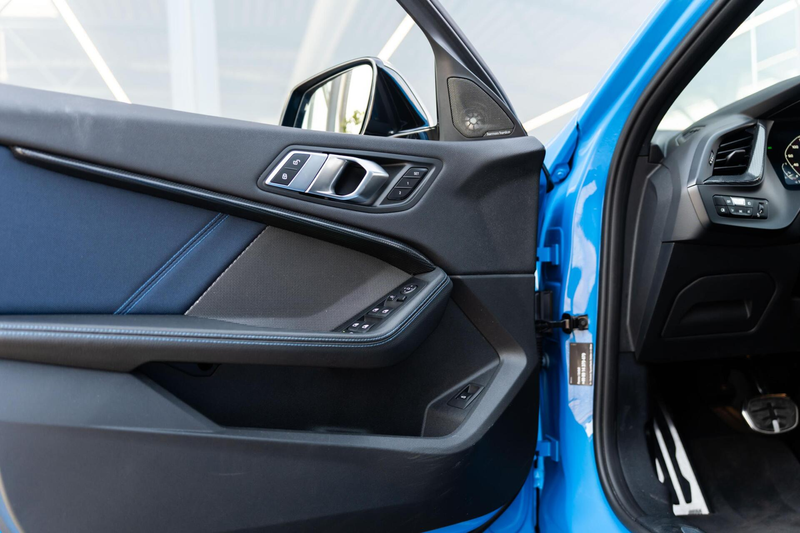 BMW 135 1-serie M135i xDrive High Executive Pano HUD HK Vo — photo 22