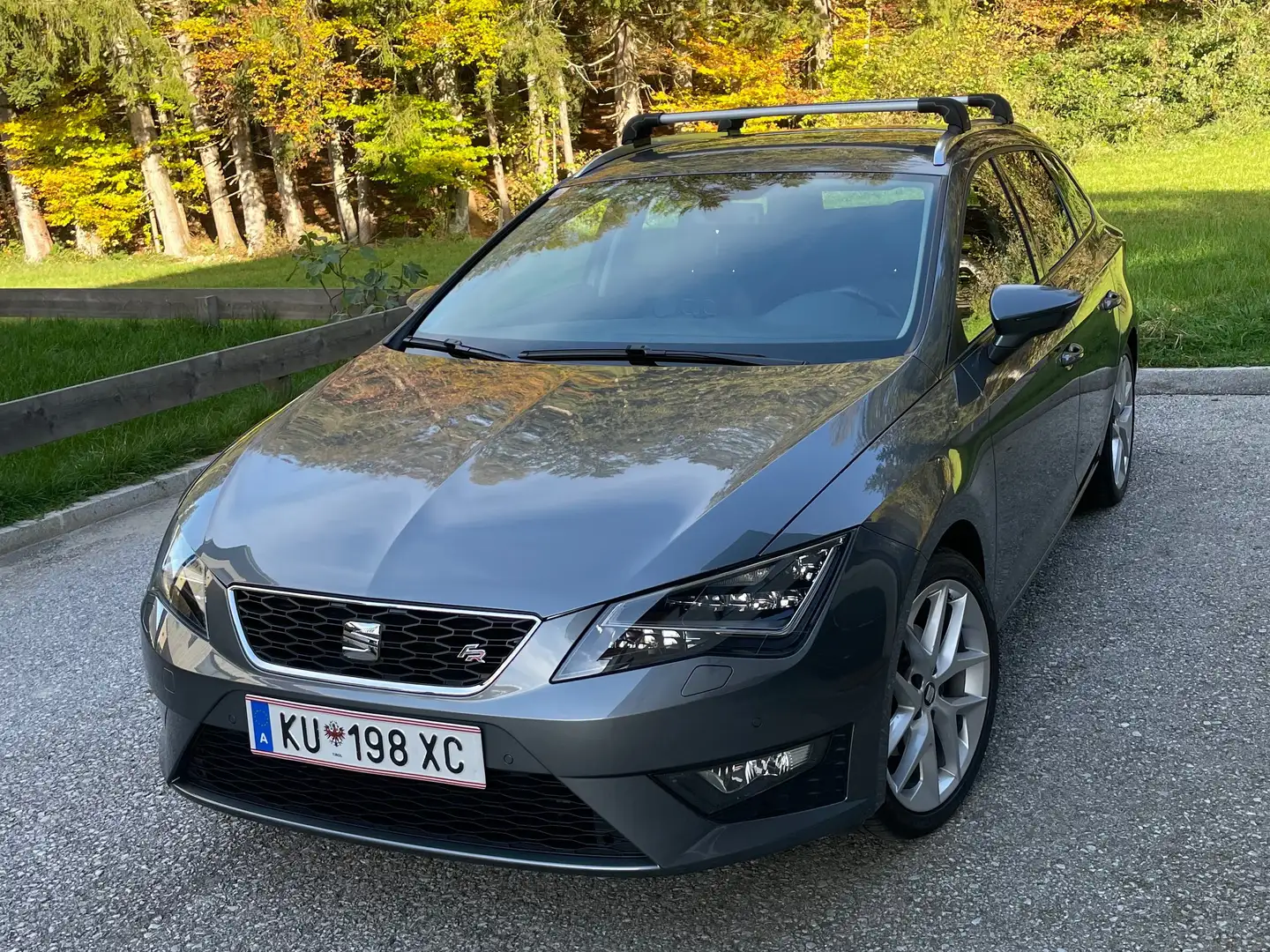 SEAT Leon Leon ST FR 1,4 TSI Start-Stop Grau - 2