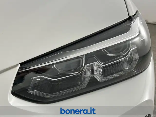 BMW X3 view 10