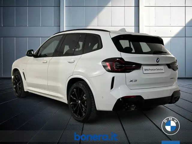 BMW X3 view 8
