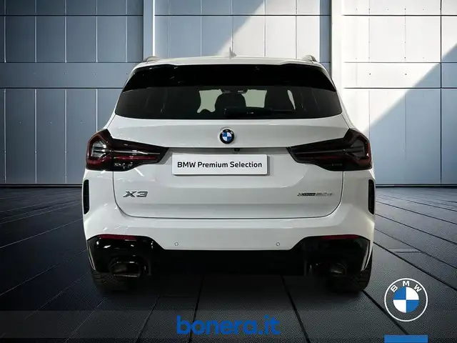 BMW X3 view 7