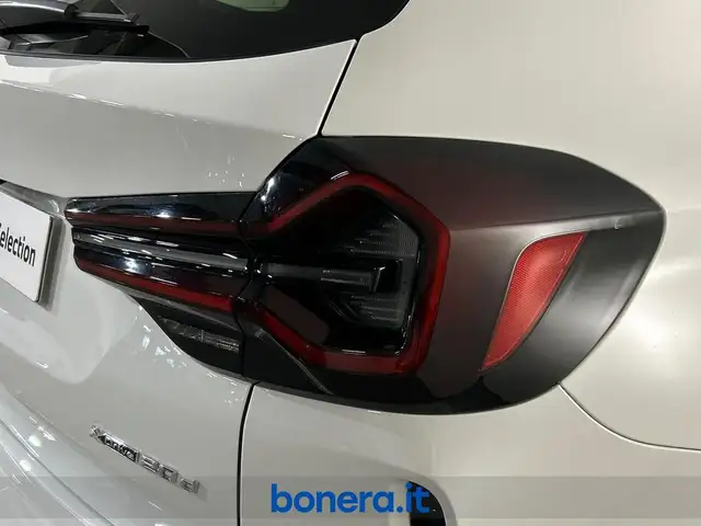 BMW X3 view 11