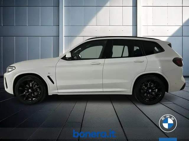 BMW X3 view 9