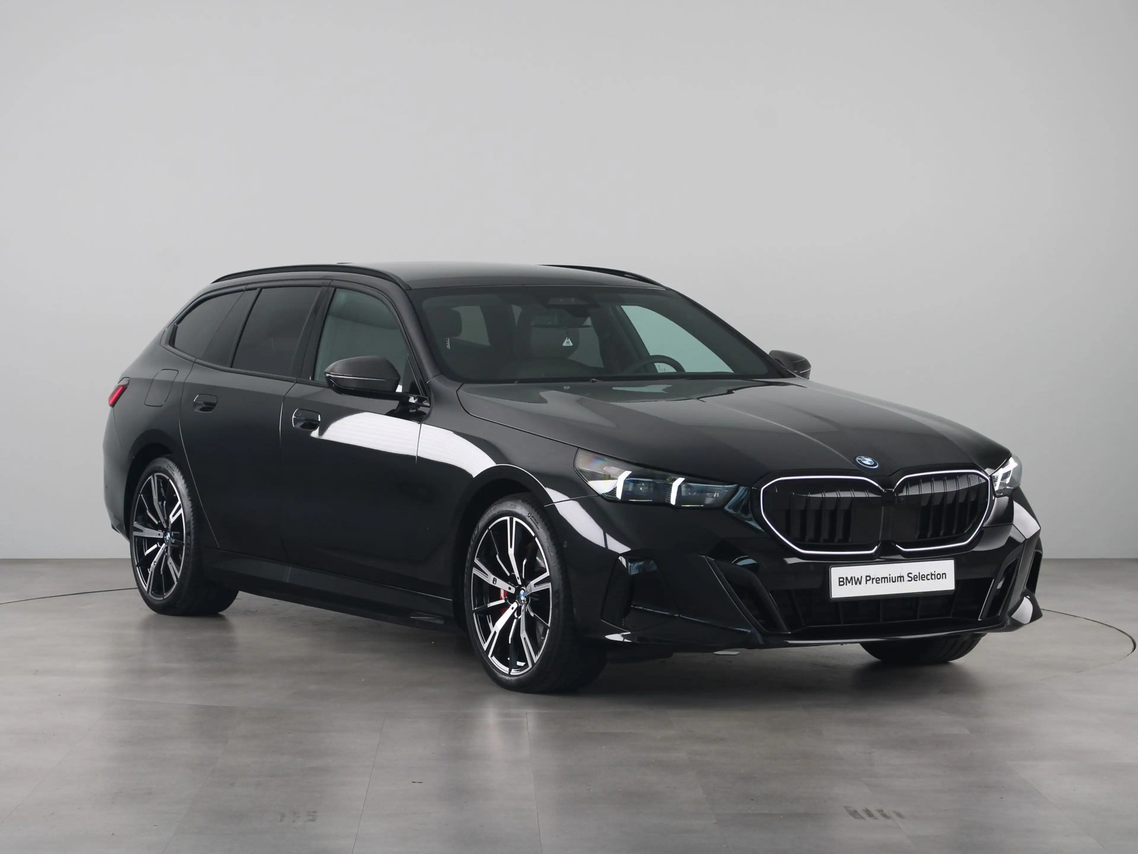 BMW 550 5 Serie Touring 550e xDrive — photo 9