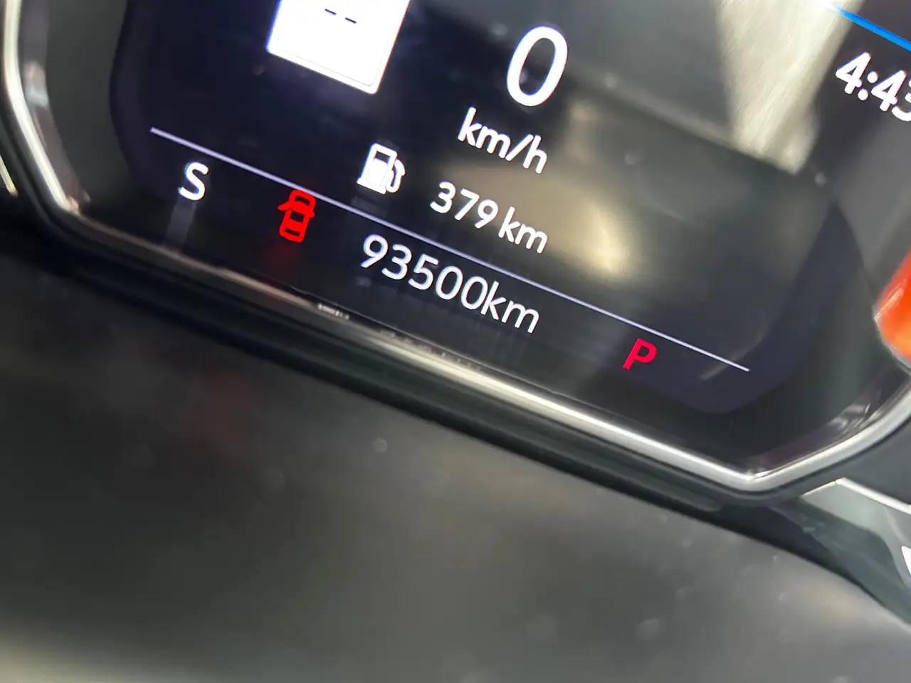 GMC Sierra 3500HD снимка GMC Sierra 3500HD