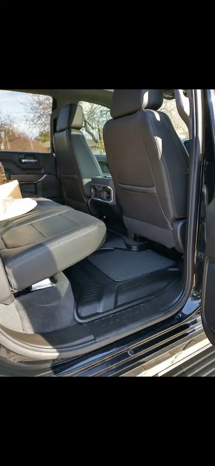 GMC Sierra 3500HD снимка GMC Sierra 3500HD
