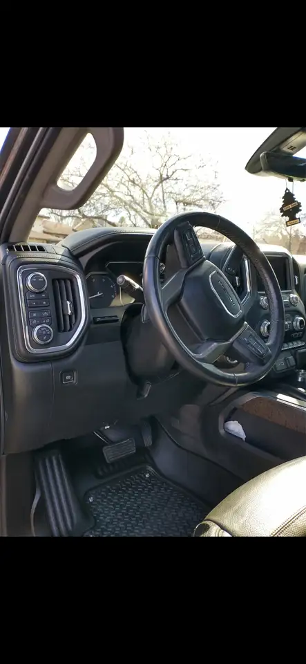 GMC Sierra 3500HD снимка GMC Sierra 3500HD