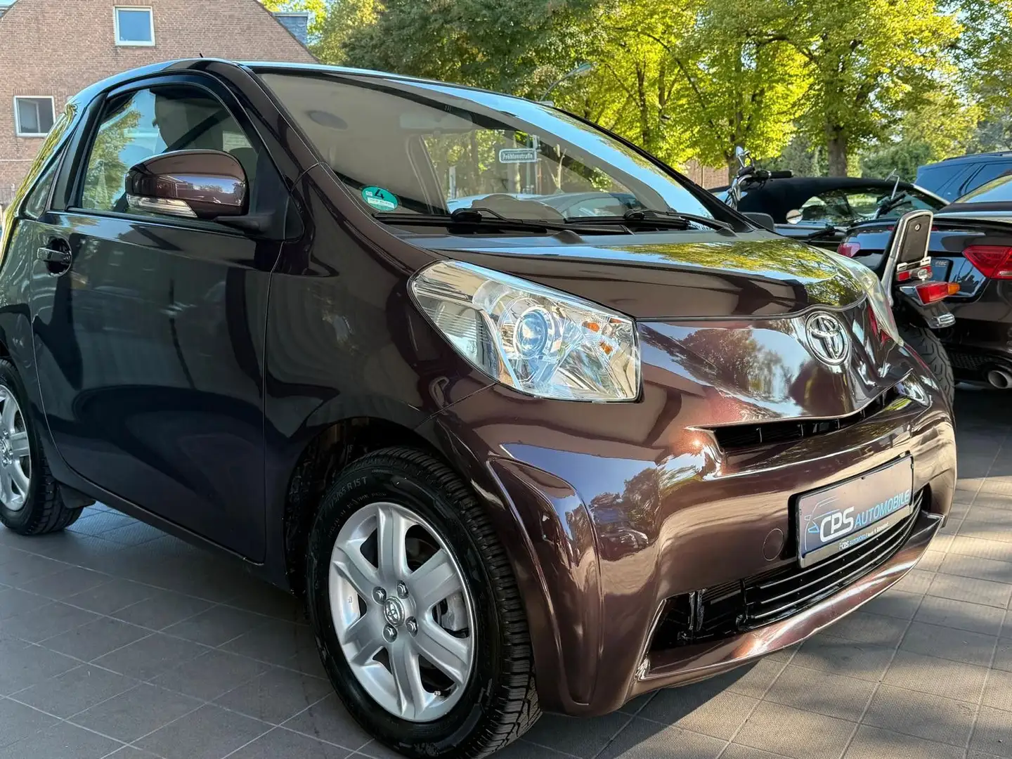 Toyota iQ iQ Basis, 1. Hand Brun - 2