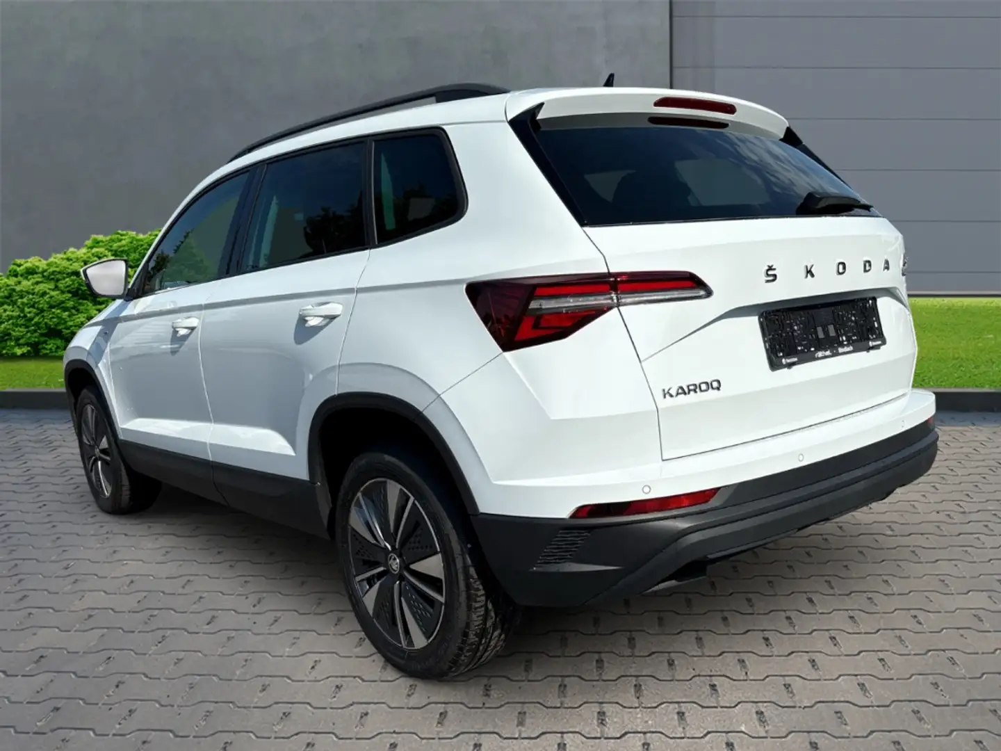 Skoda Karoq Tour 2.0 TDIAlufelgen+Navi+Klimaautomatik+Sitzheiz Alb - 2