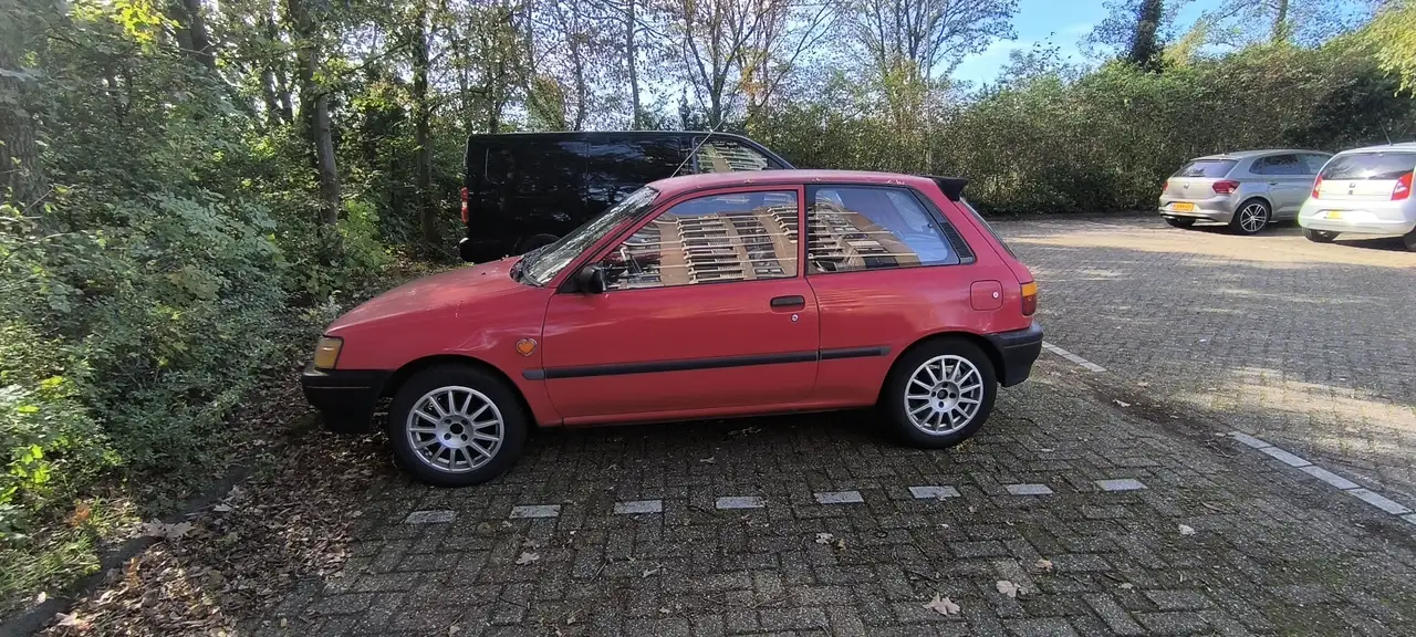 Toyota Starlet 1.3 XLi, foto 7