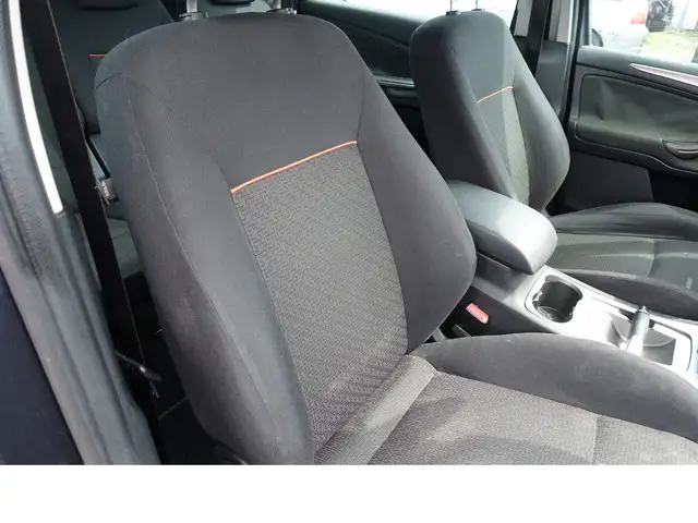 Ford S-Max view 9