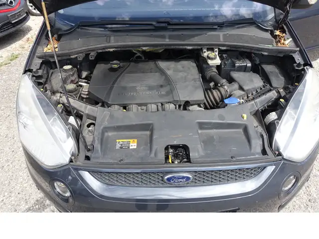 Ford S-Max view 19