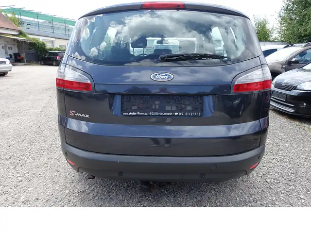 Ford S-Max view 5
