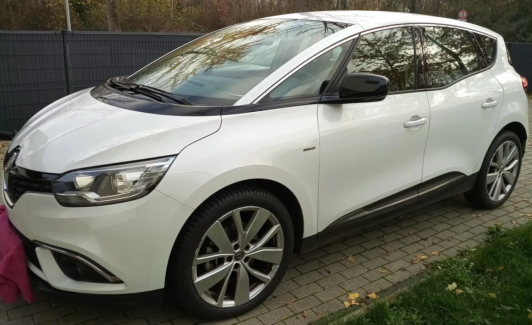 Renault Scenic Scenic TCe 115 GPF LIMITED Weiß - 1