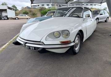 Citroën DSuper blanche 1971