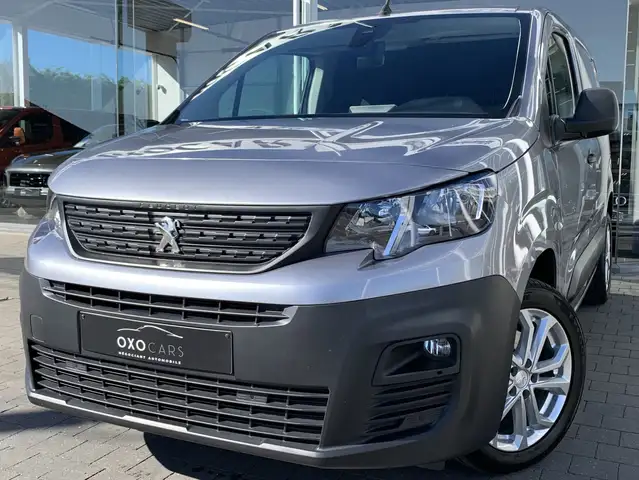 Peugeot Partner 1.5HDI 102CV / 3 Places / Gps / CarPlay / Camera /