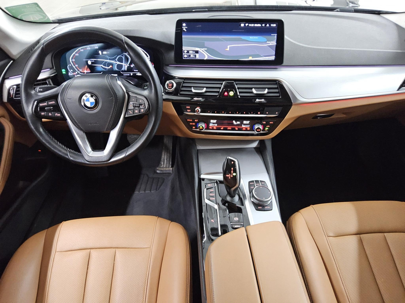 BMW 520 dA Touring Navi LED LC-Pro Leder Kamera — photo 5