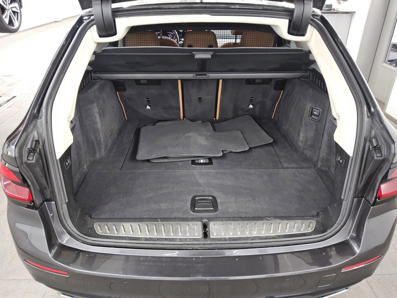 BMW 520 dA Touring Navi LED LC-Pro Leder Kamera — photo 12