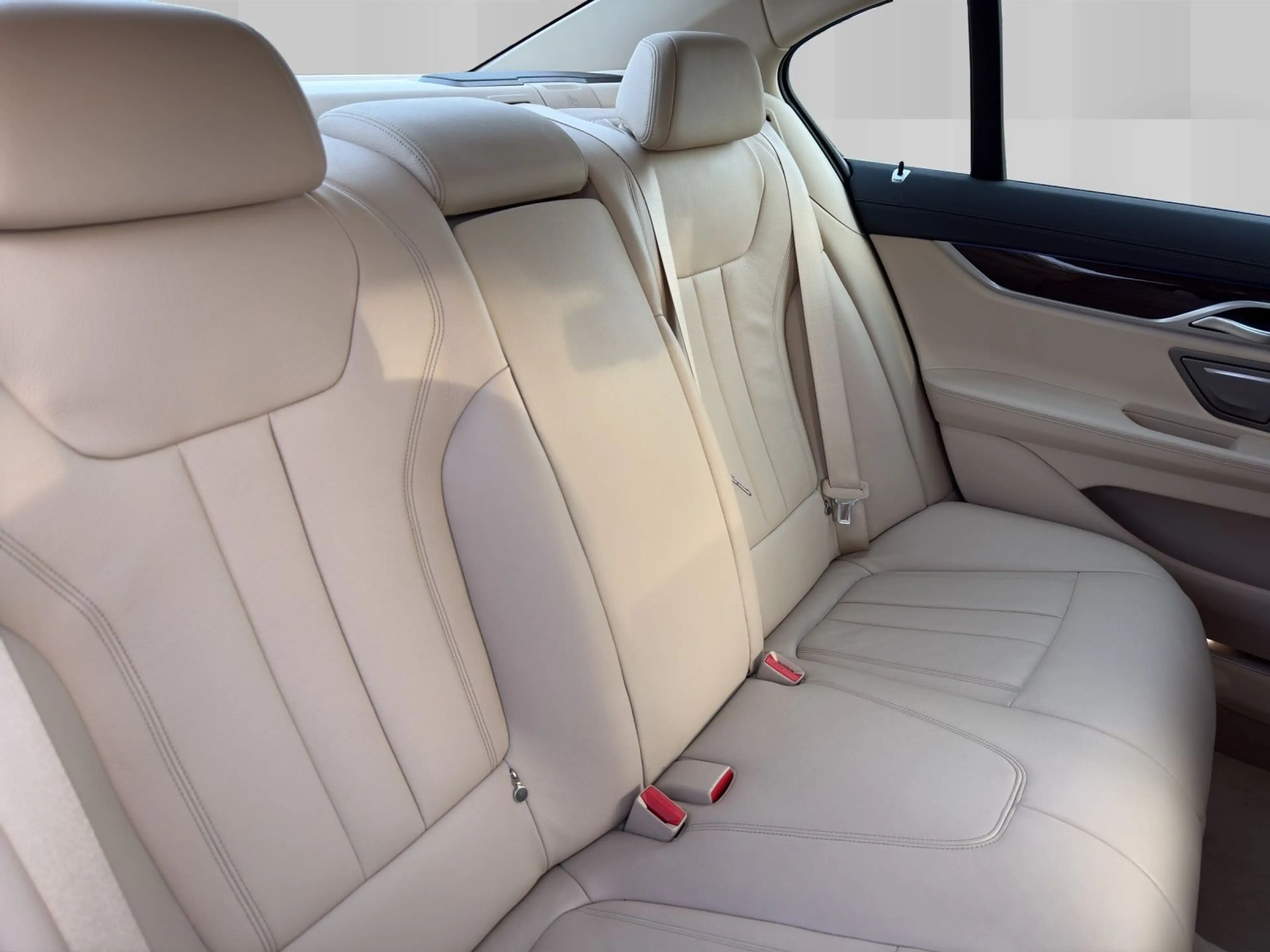 BMW 740 i LCI /1.Hd Harman Kardon Massage HuD SHD 20" — photo 15