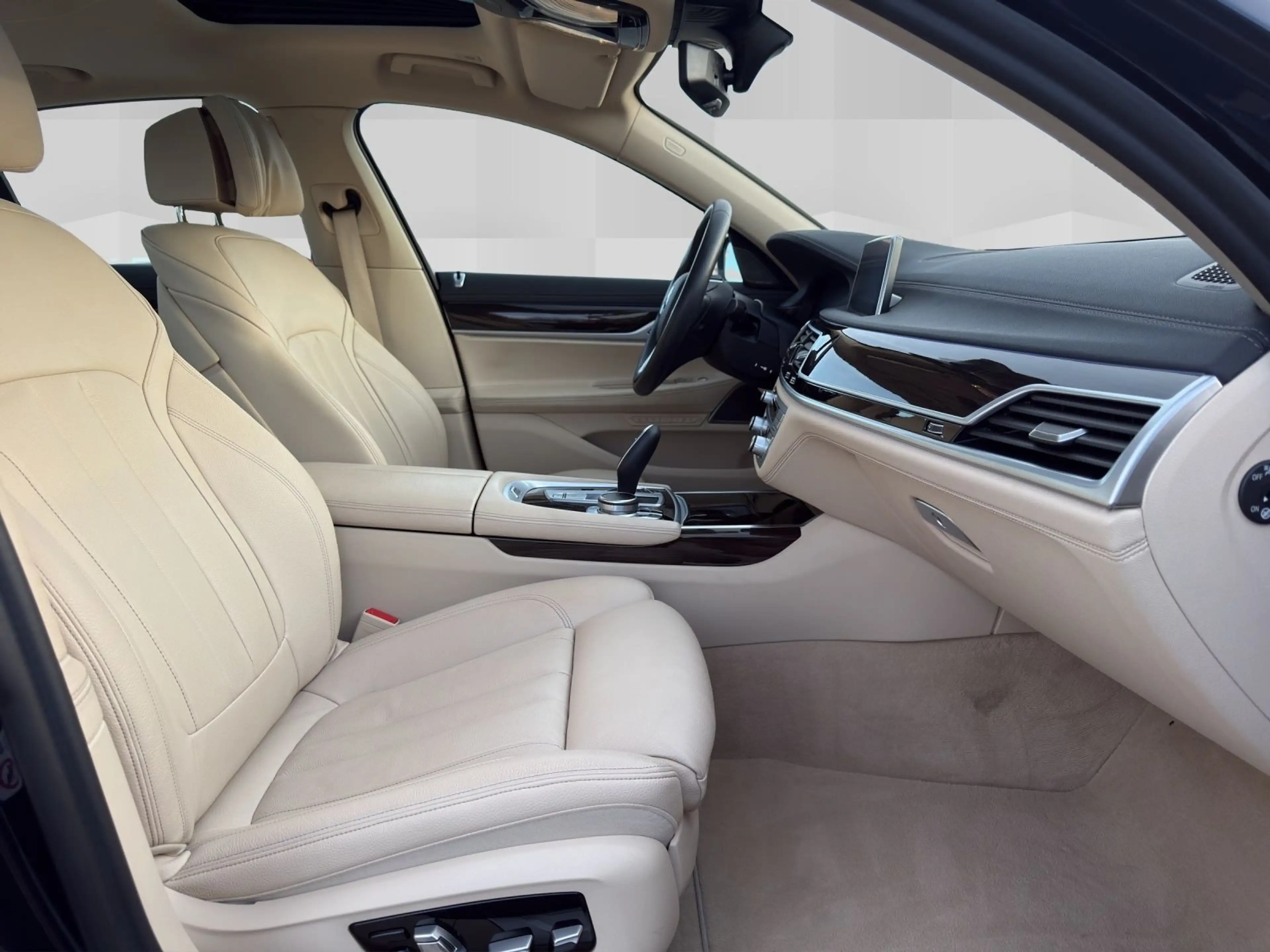 BMW 740 i LCI /1.Hd Harman Kardon Massage HuD SHD 20" — photo 14