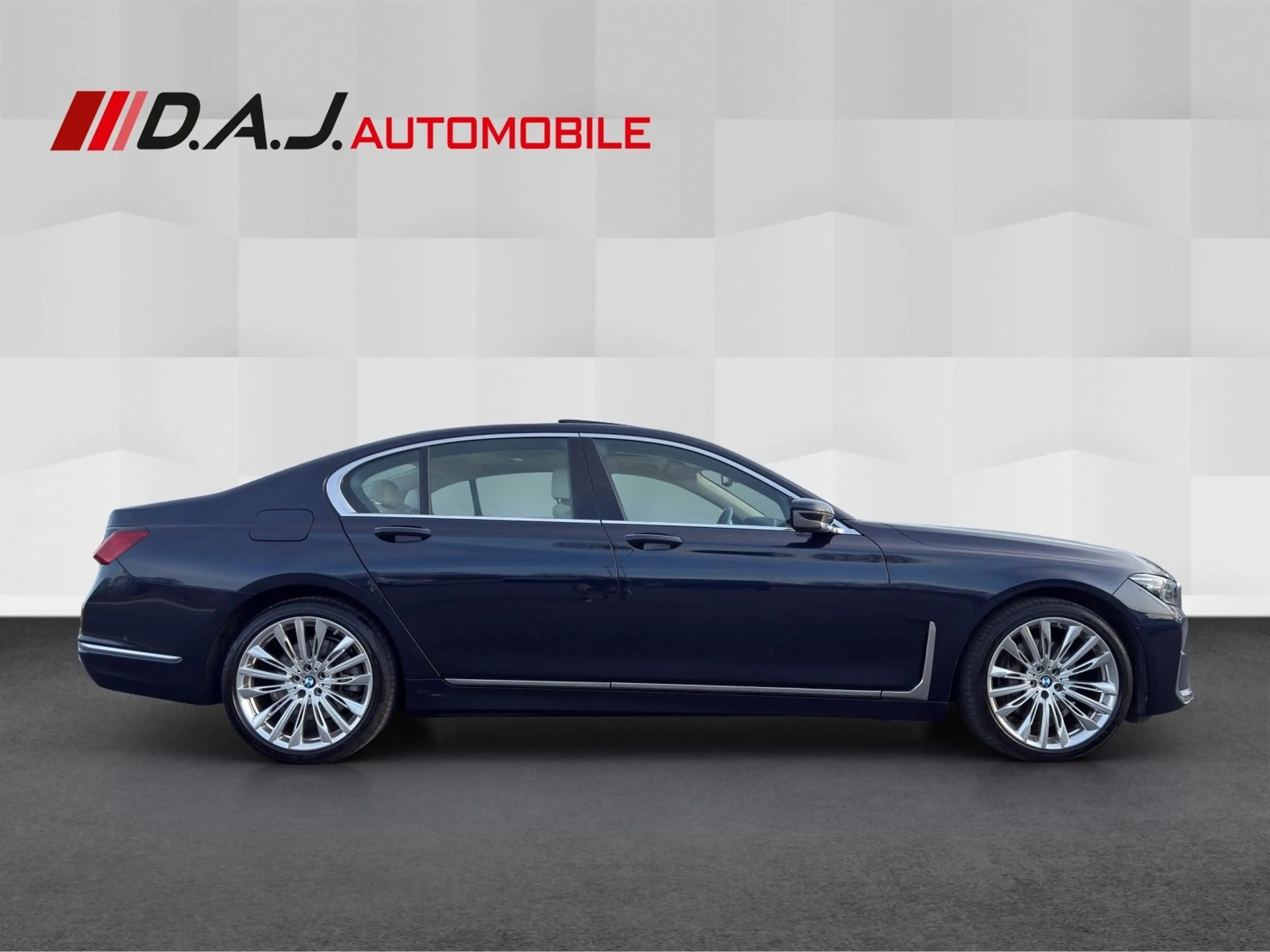 BMW 740 i LCI /1.Hd Harman Kardon Massage HuD SHD 20" — photo 6