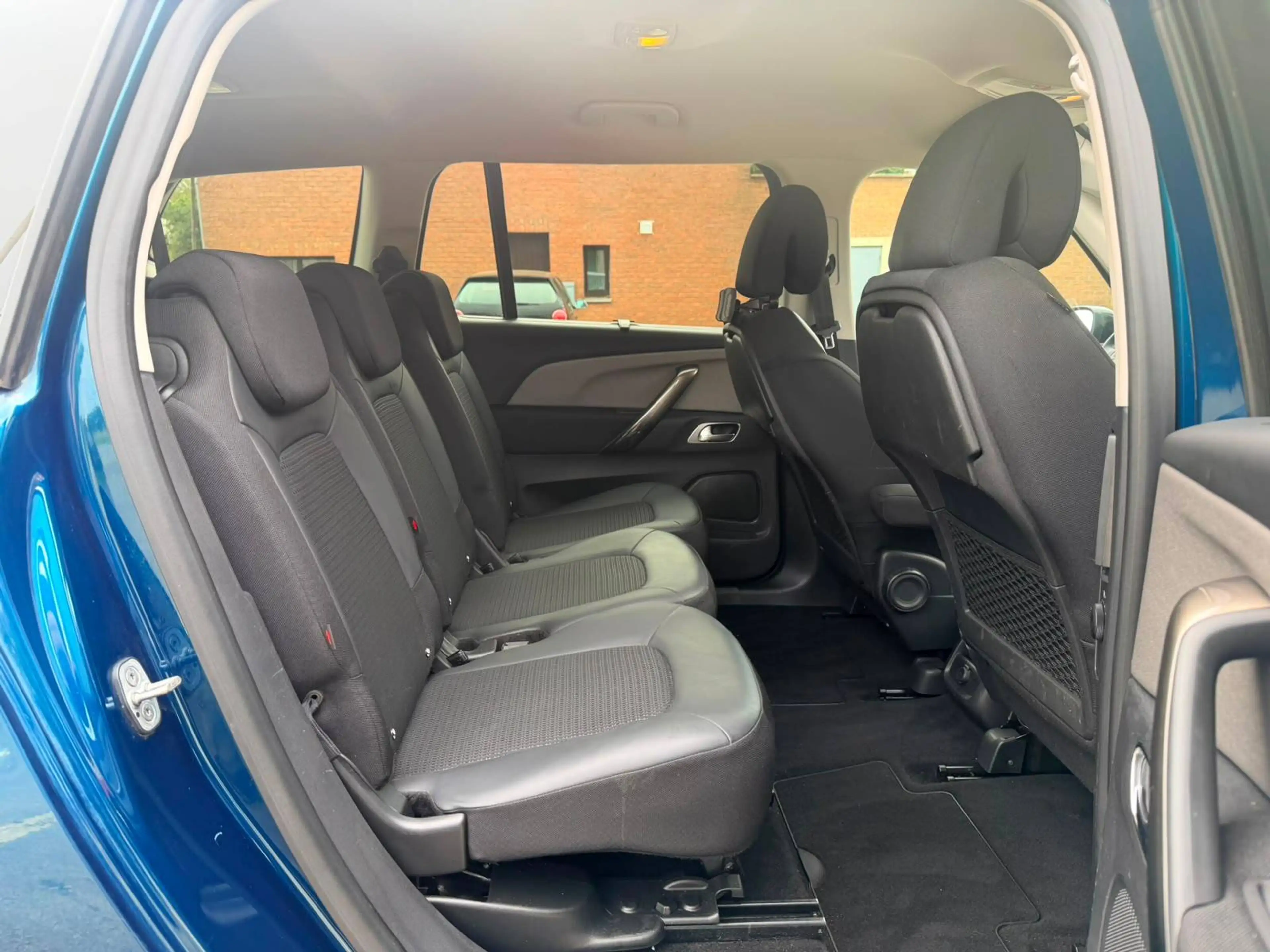 Citroen C4 SpaceTourer 1.5 HDI 131CV SHINE 7 PLACES LED GPS CUIR CLIM — photo 11