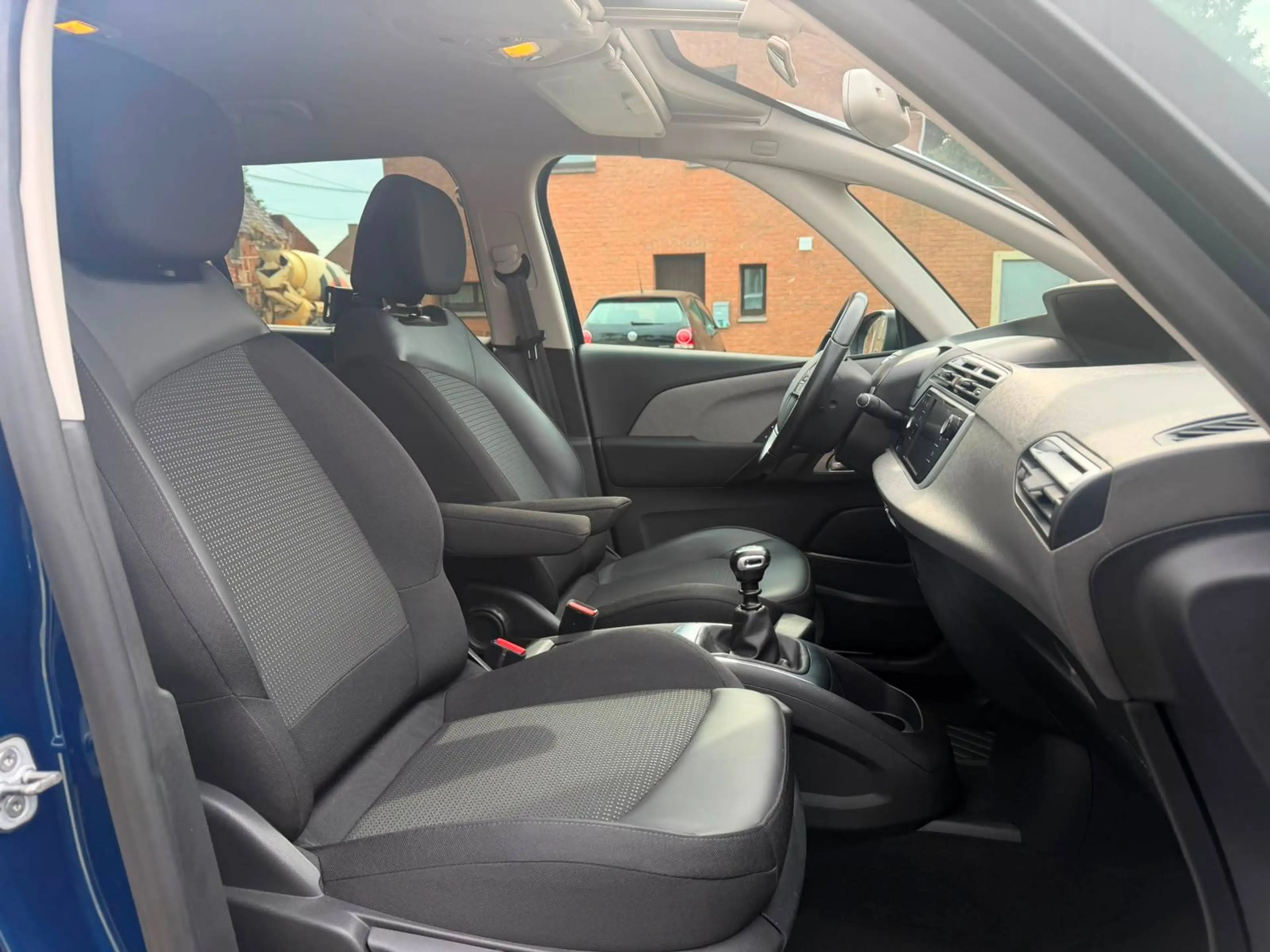 Citroen C4 SpaceTourer 1.5 HDI 131CV SHINE 7 PLACES LED GPS CUIR CLIM — photo 8