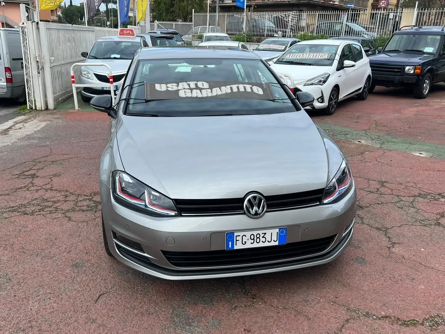 Volkswagen Golf 1.6 TDI 90 CV*OK NEOPATENTATI* srebrna - 2