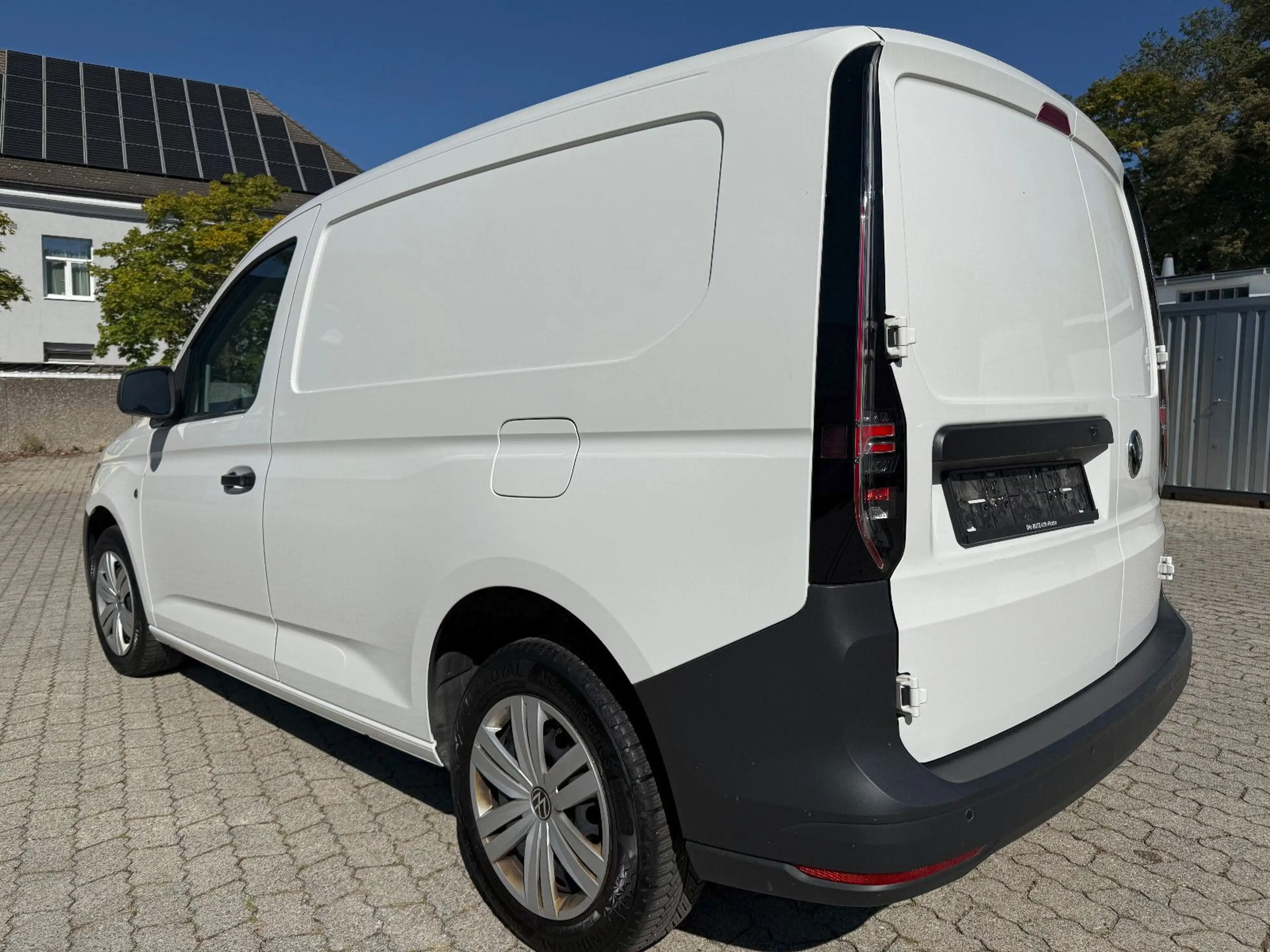 Volkswagen Caddy Cargo 2.0 Tdi DSG LED Navi Flügeltüren — photo 9