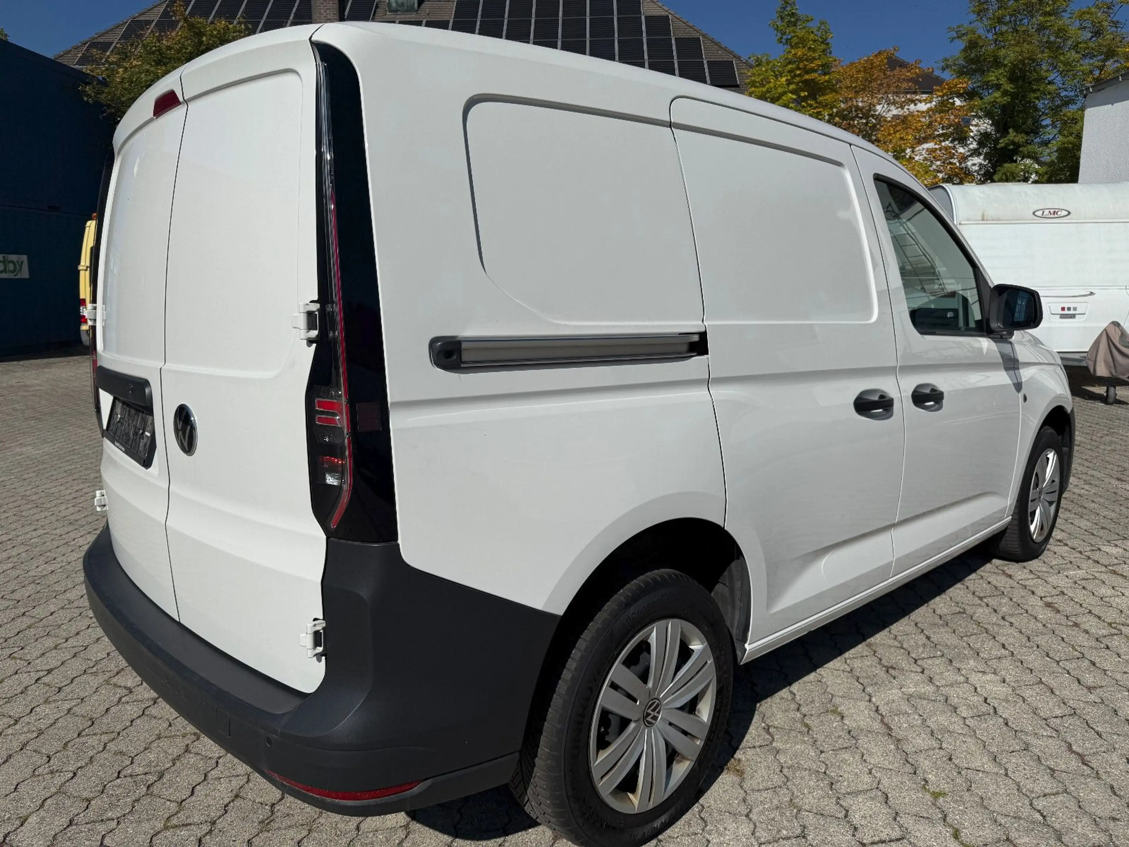 Volkswagen Caddy Cargo 2.0 Tdi DSG LED Navi Flügeltüren — photo 8