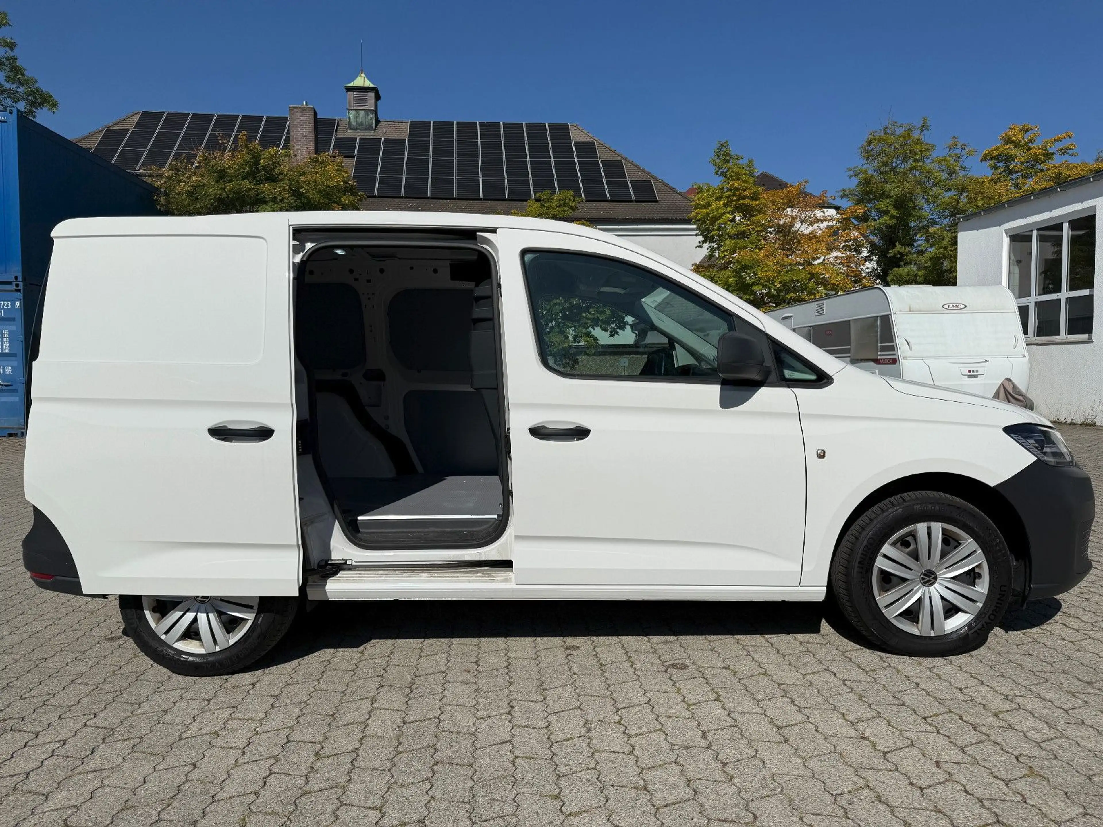 Volkswagen Caddy Cargo 2.0 Tdi DSG LED Navi Flügeltüren — photo 5