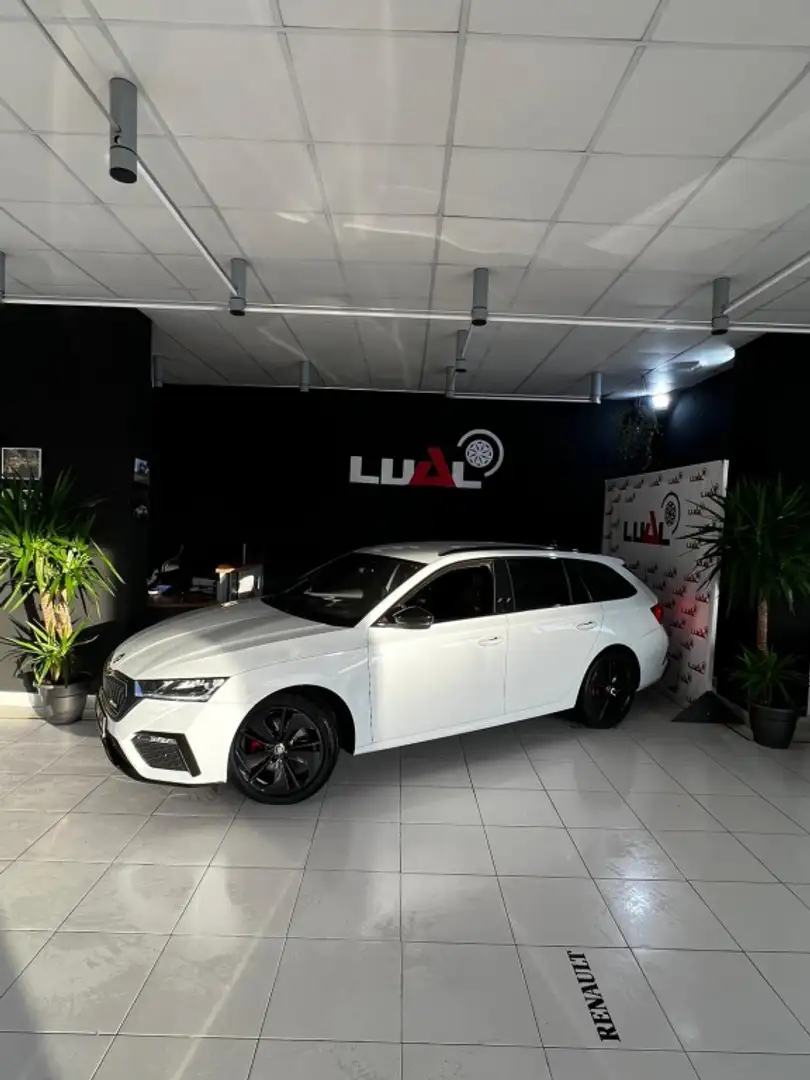 Skoda Octavia Combi 2.0TDI RS 147kW DSG Blanco - 1