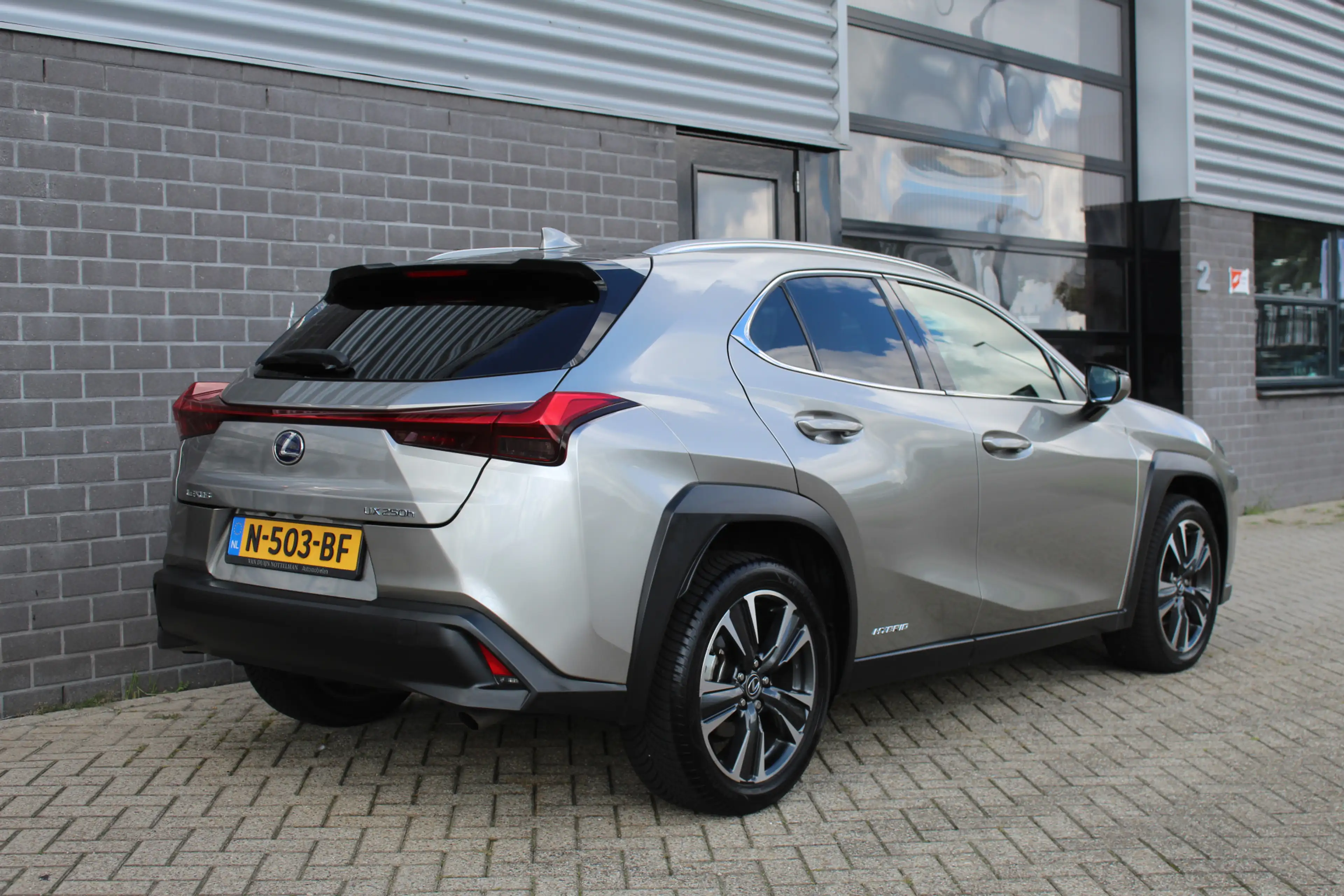 Lexus UX 250h Luxury Line / Carplay / Camera / Leer — photo 5