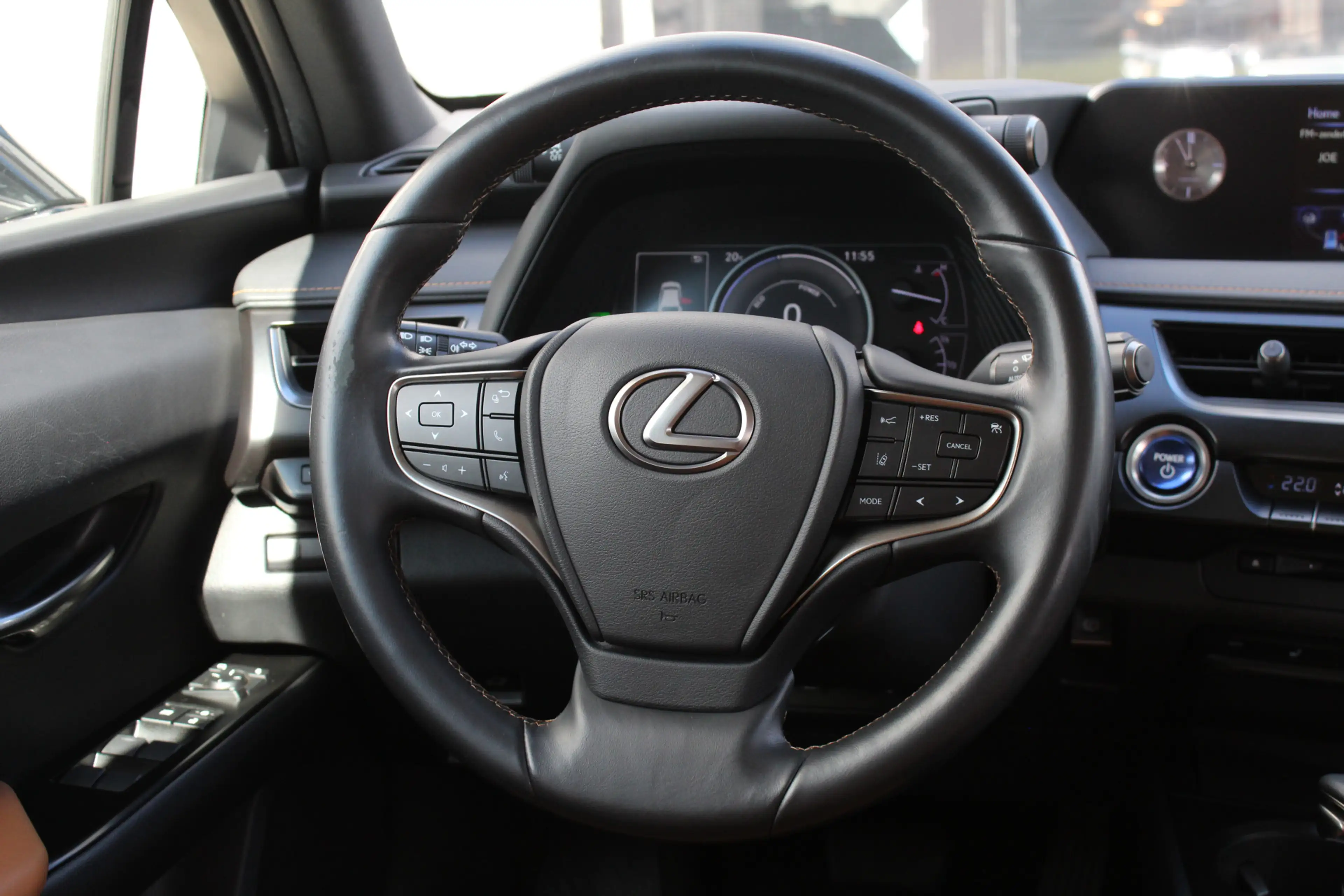 Lexus UX 250h Luxury Line / Carplay / Camera / Leer — photo 12