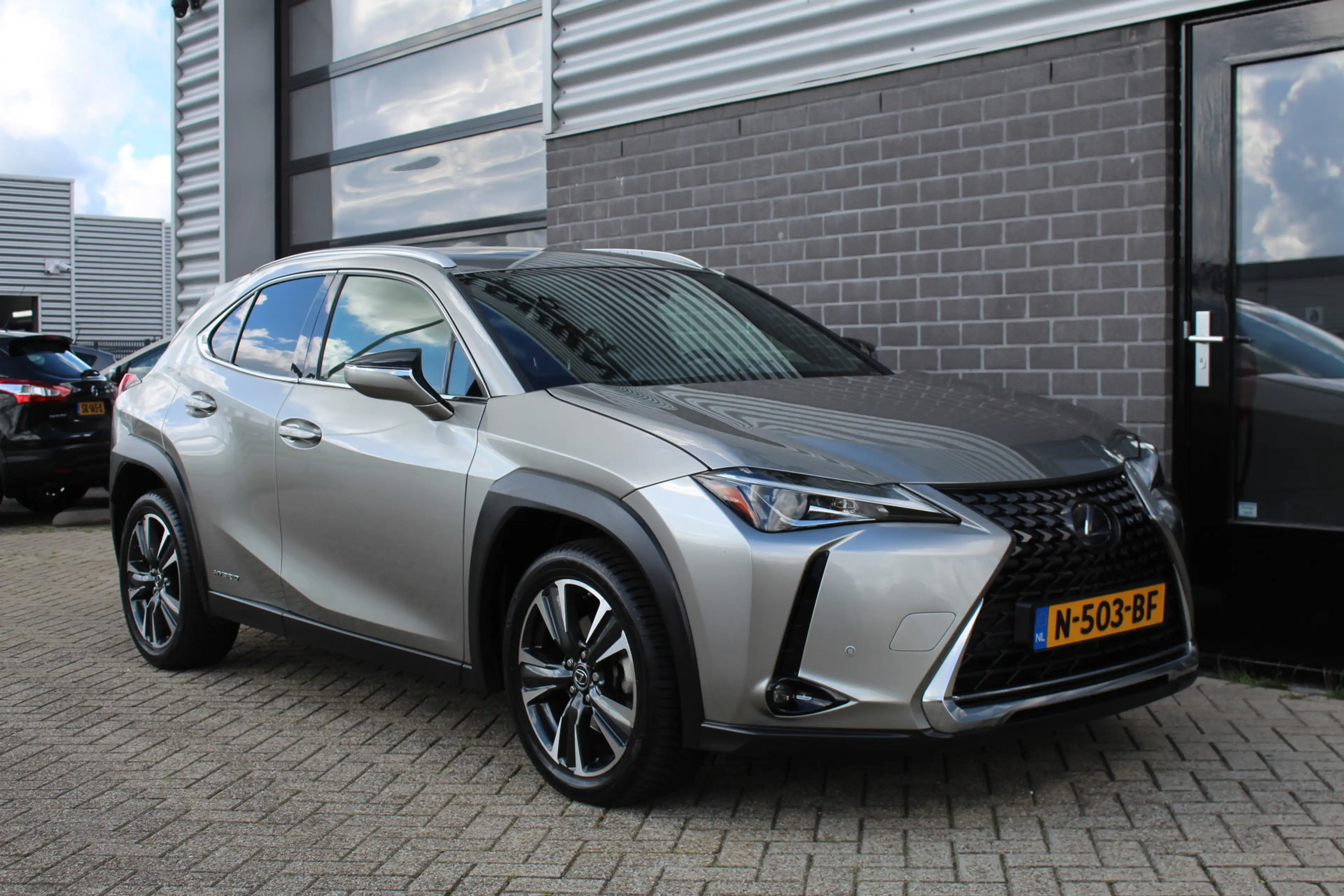 Lexus UX 250h Luxury Line / Carplay / Camera / Leer — photo 6