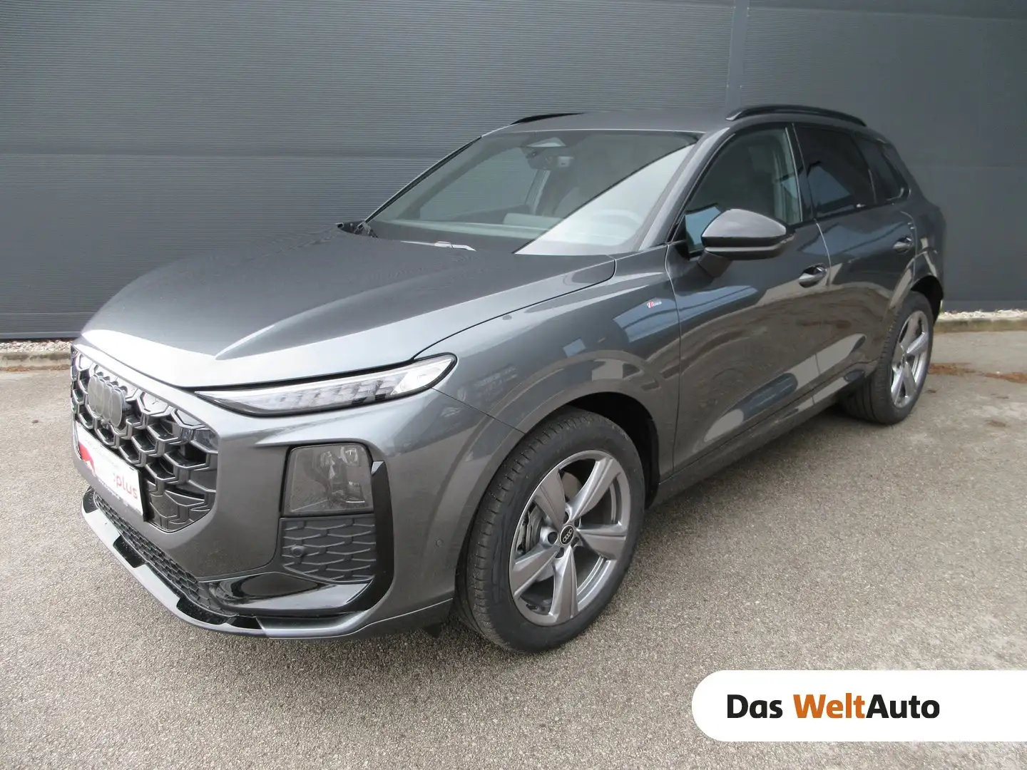 Audi Q3 TDI 110 kW Grau - 1