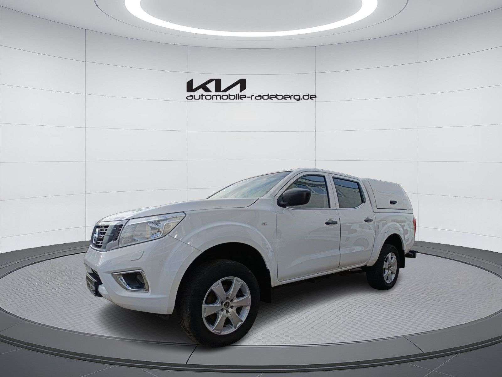 Second hand Nissan Navara 2.3