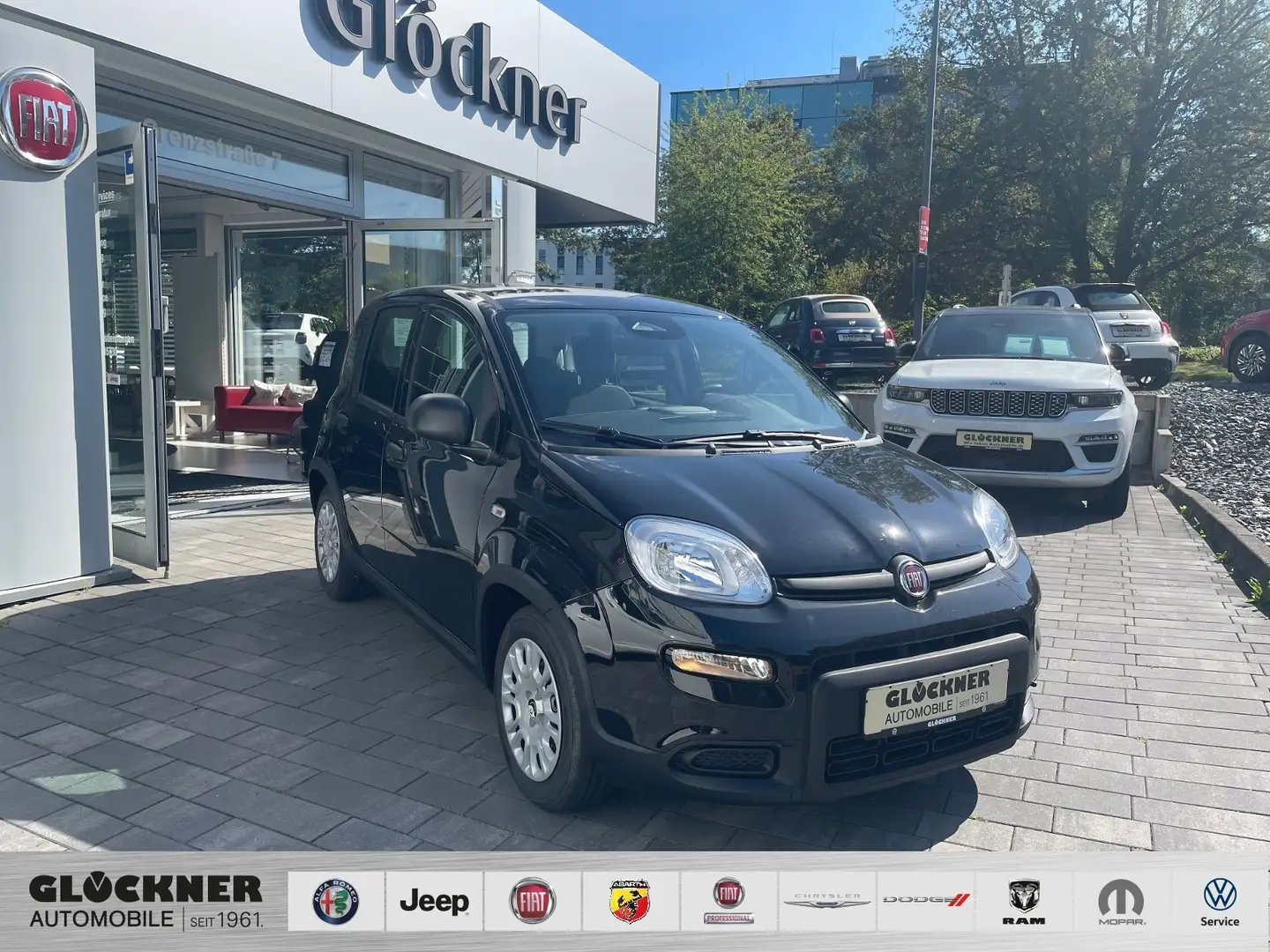 Fiat Panda Hybrid Schwarz - 1